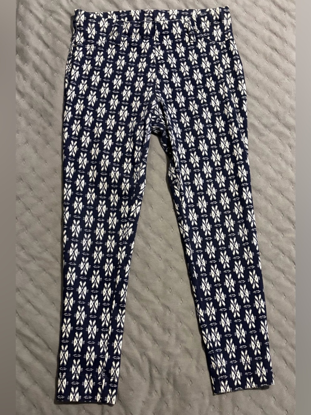 Time and Tru Navy and White Patterned Women’s Dress Pants